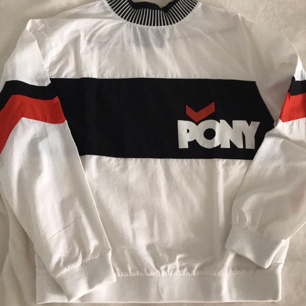 Pony lounge shirt